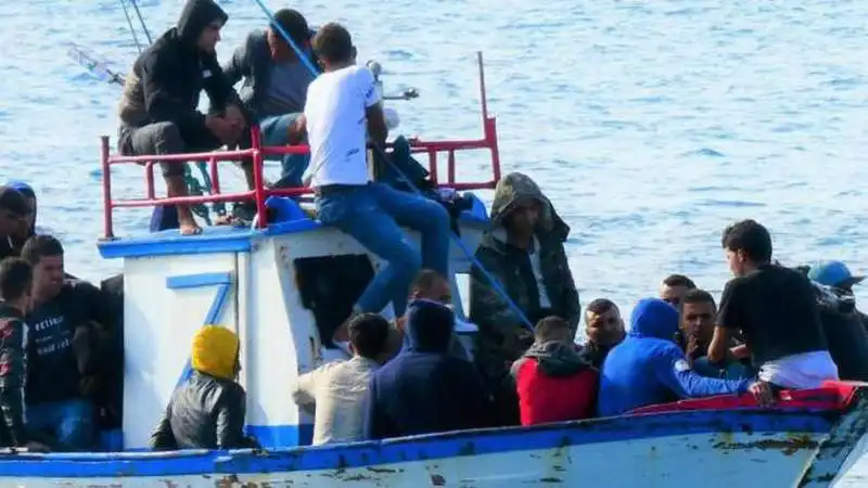 migranti lampedusa  1