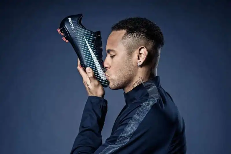 nike neymar. 