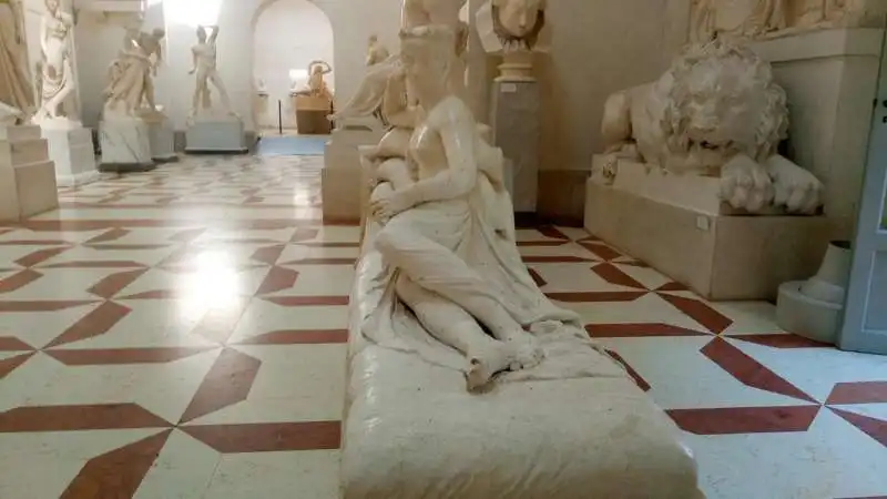 paolina borghese di canova a possagno danneggiata 