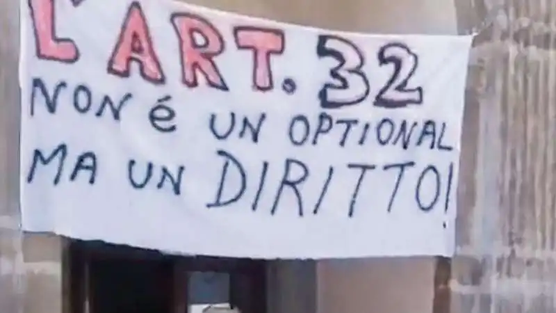 protesta a lipari dopo la morte di lorenza famularo 2