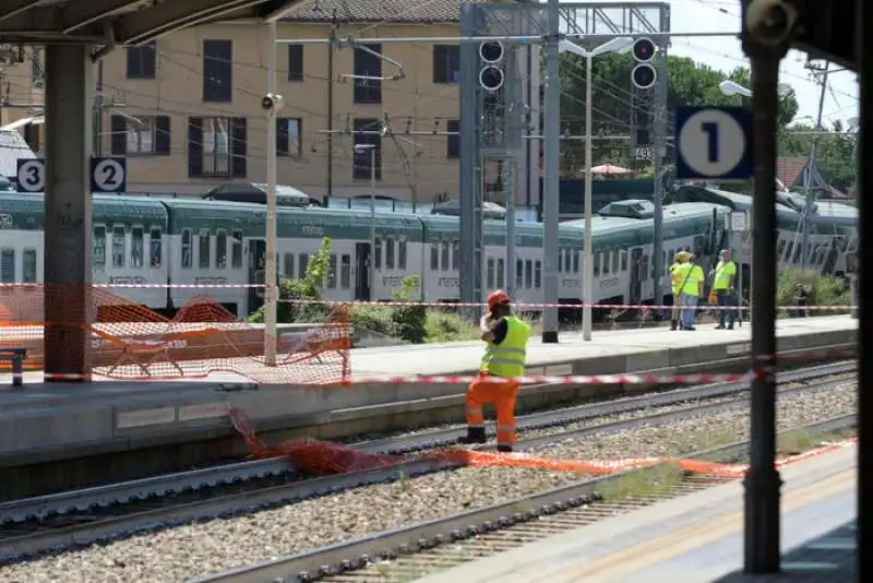 treno deraglia a carnate 12