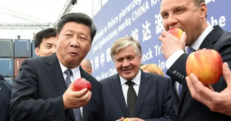 xi jinping mangia 2