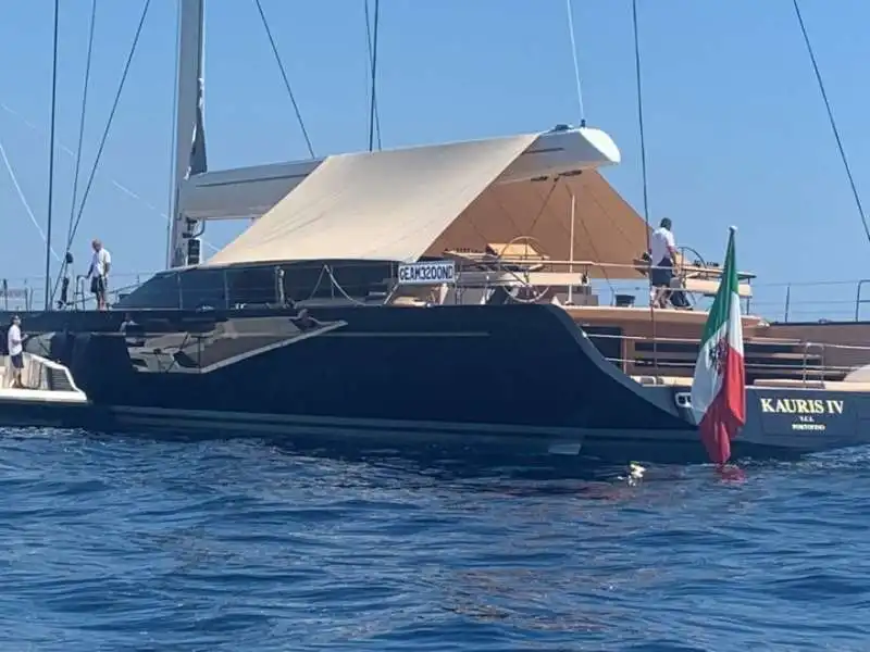 yacht kauris iv di tronchetti provera