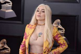 ava max 2