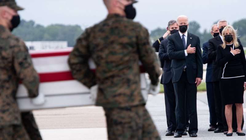 biden a dover per il rientro delle salme dei soldati da kabul 2