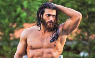 Can Yaman 2