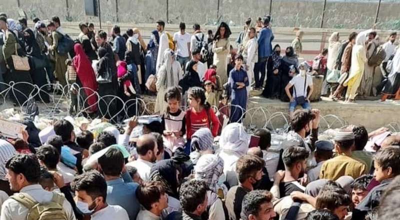 caos all aeroporto di kabul