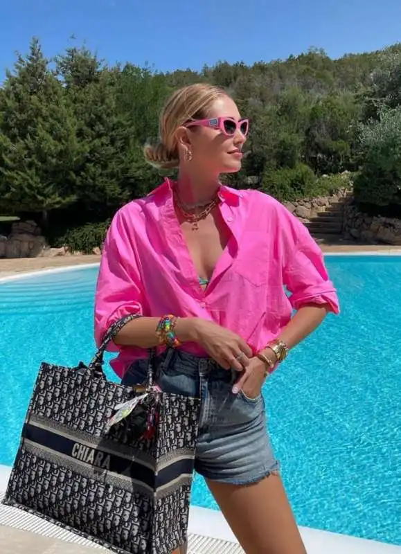 chiara ferragni in vacanza a porto cervo 3