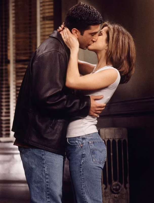 david schwimmer e jennifer aniston in friends 4