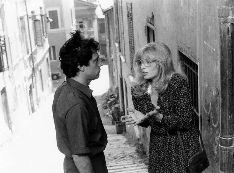 Enrico Montesano e Monica Vitti 2