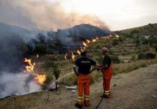 fiamme nel ragusano 1