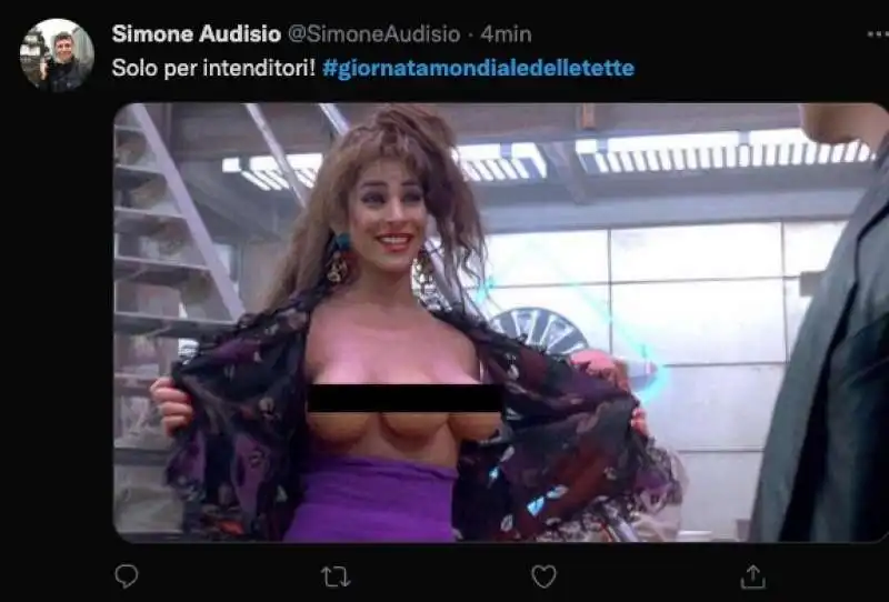 giornata mondiale delle tette   tweet 35