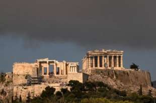 INCENDI IN GRECIA