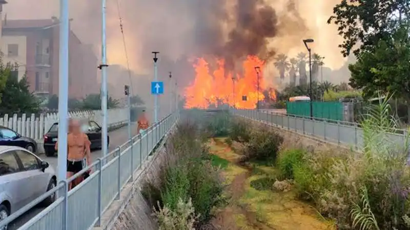 Incendio a Pescara 5