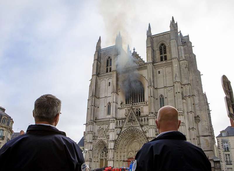 Incendio alla Cattedrale di Nantes