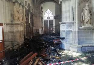 incendio cattedrale nantes