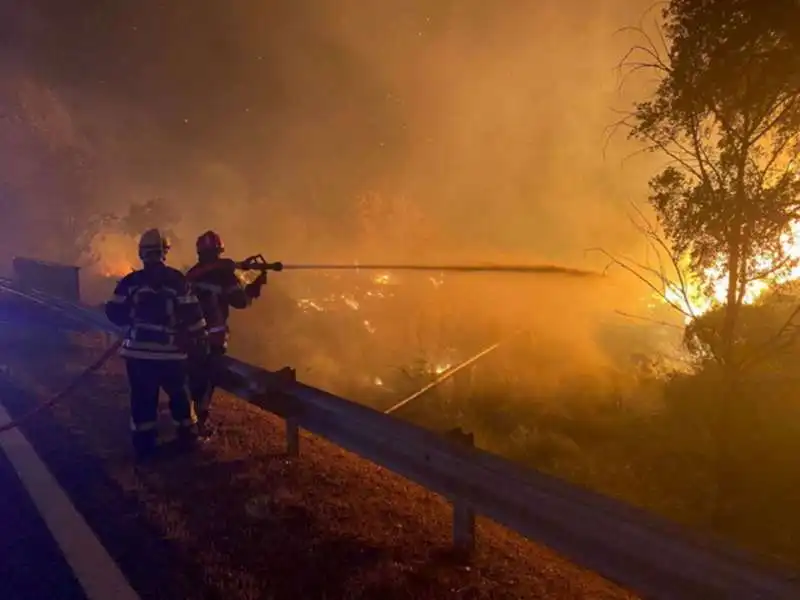 incendio in costa azzurra 14