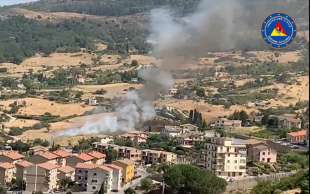 incendio petralia soprana in sicilia 1 copia