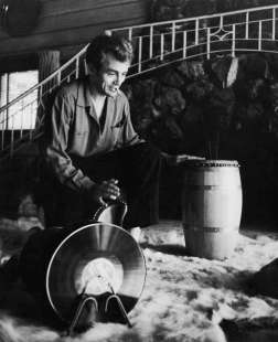 James Dean - bongos