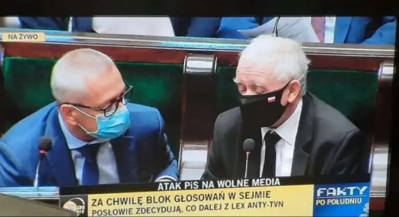 jaroslaw kaczynski al sejm (parlamento polacco) per la legge bavaglio  2