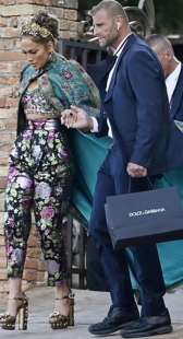 jennifer lopez alla sfilata di dolce e gabbana a venezia 7