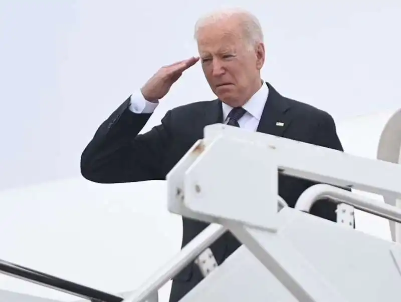 JOE BIDEN SULL AIR FORCE ONE 