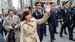 kathy courtney hochul 2