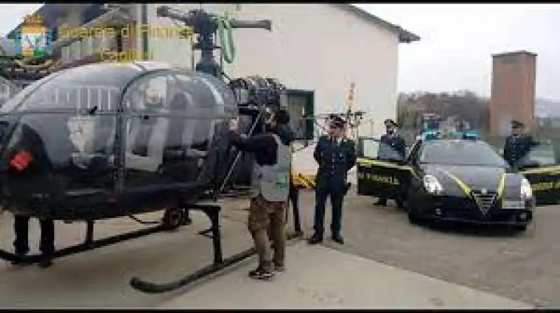 l'elicottero di loris sabatucci in sardegna 1