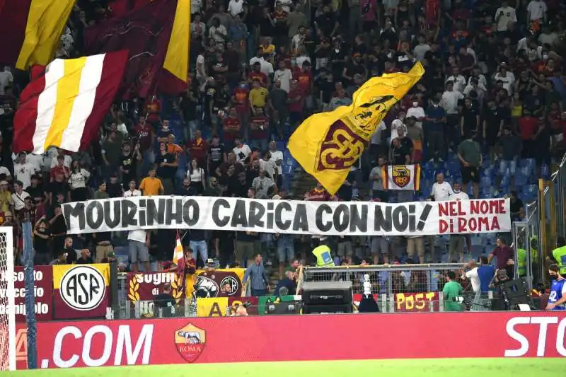 la gente e tornata allo stadio  foto  mezzelani gmt81