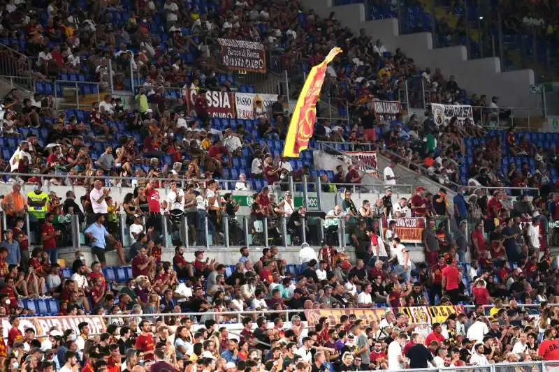 la gente e tornata allo stadio  foto  mezzelani gmt82