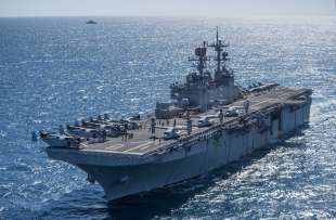 la uss bonhomme richard 4