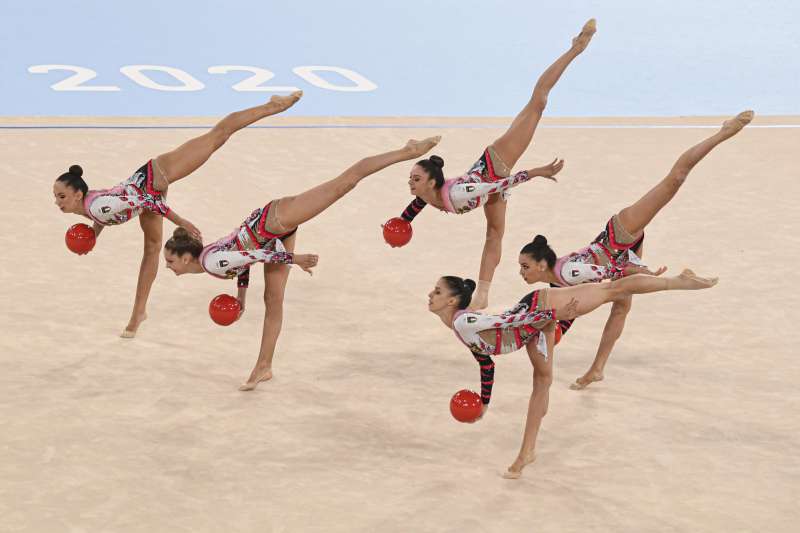 le farfalle della ginnastica ritmica 8