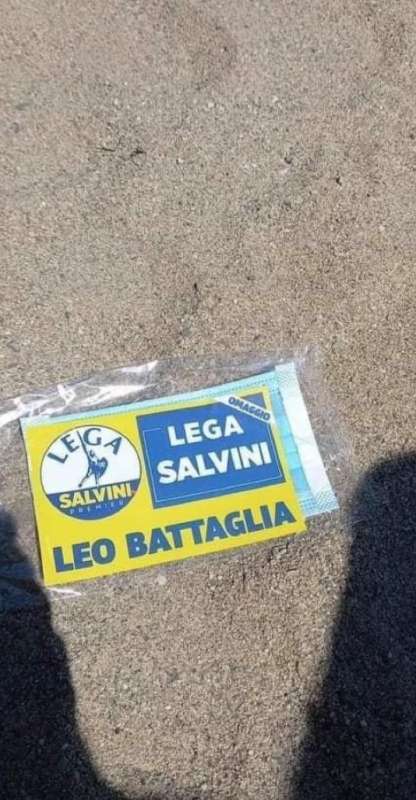 leo battaglia fa lanciare da un elicottero mascherine in mare in calabria 3