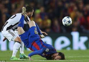 leo messi contro la juve