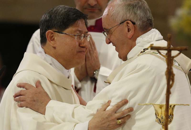 Luis Antonio Gokim Tagle bergoglio