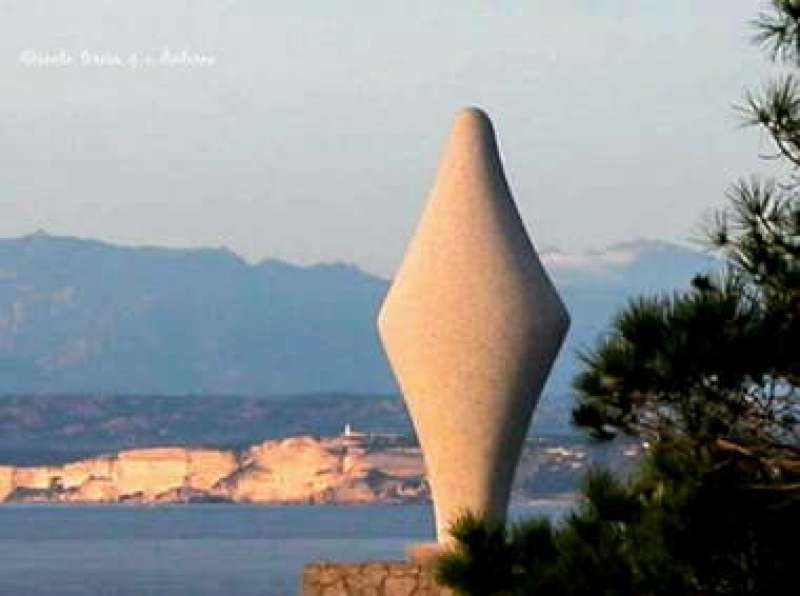 Statua di Stella Maris, situata nel Parco Nazionale delle cinque Terre, in  provincia di la Spezia, in Liguria, sulle rive del Golfo di Genova Foto  stock - Alamy