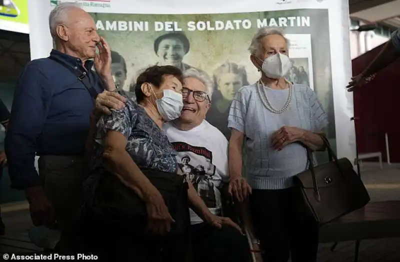 Martin Adler con Bruno, Mafalda e Giuliana Naldi (oggi) 5