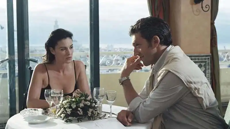 monica bellucci vincent cassel   agents secrets