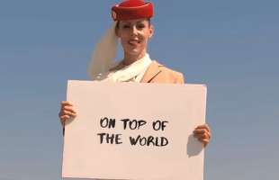 nicole smith ludvik nello spot emirates