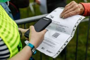 passaporto sanitario in francia 9