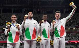 premiazione staffetta 4x100 1