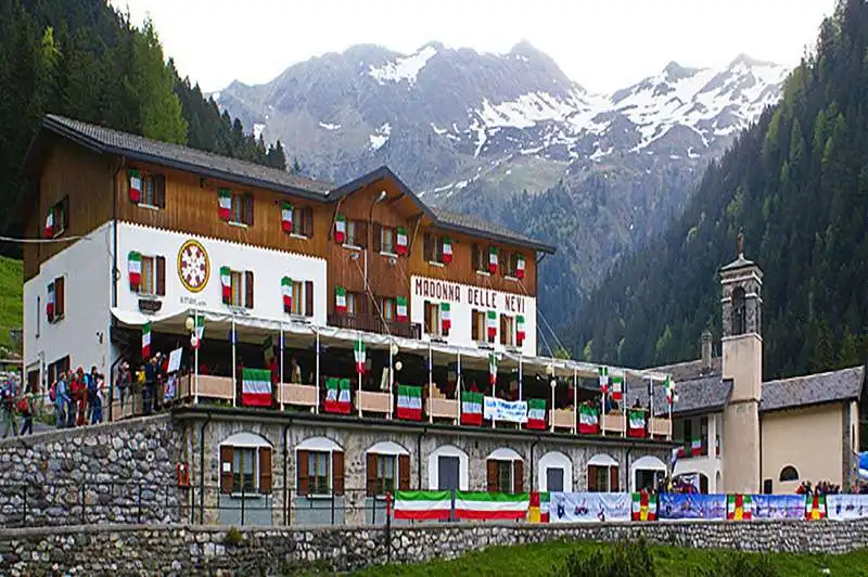 rifugio madonna delle nevi mezzoldo