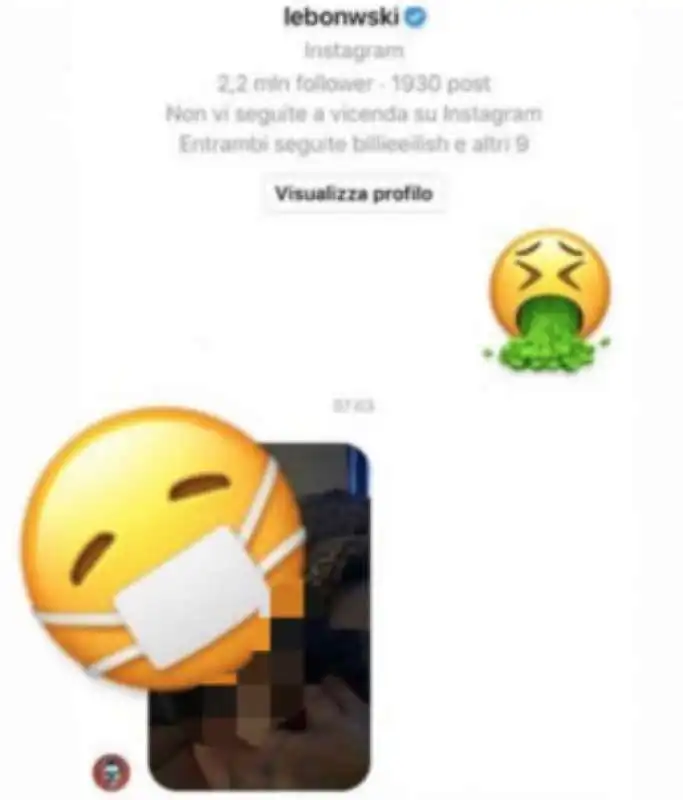 SALMO INVIA LA FOTO DEL SUO PENE A UNA RAGAZZA 