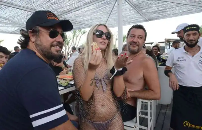 SALVINI AL PAPEETE