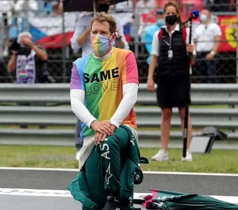 SEBASTIAN VETTEL ARCOBALENO UNGHERIA