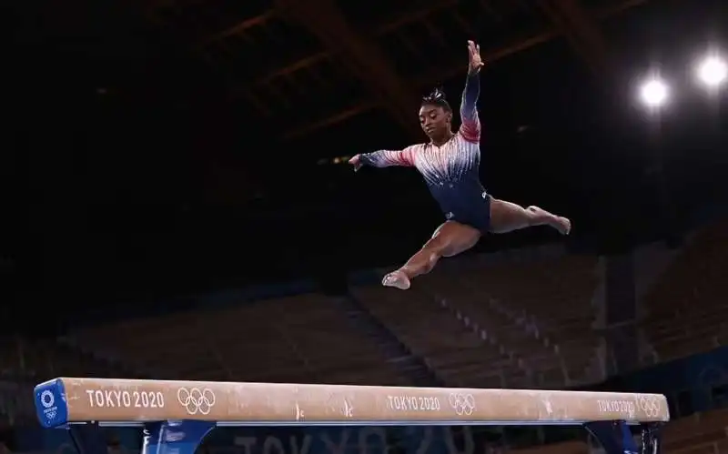 simone biles 4