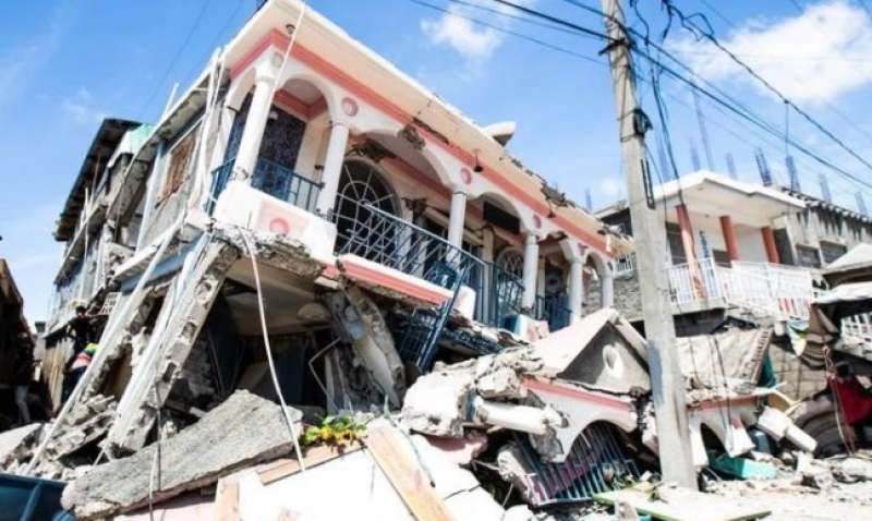 TERREMOTO AD HAITI