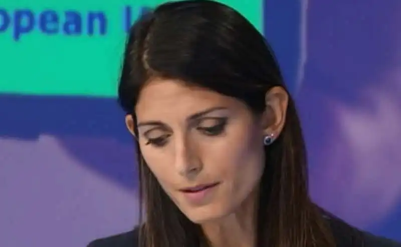 virginia raggi ospite di 'in onda' 3