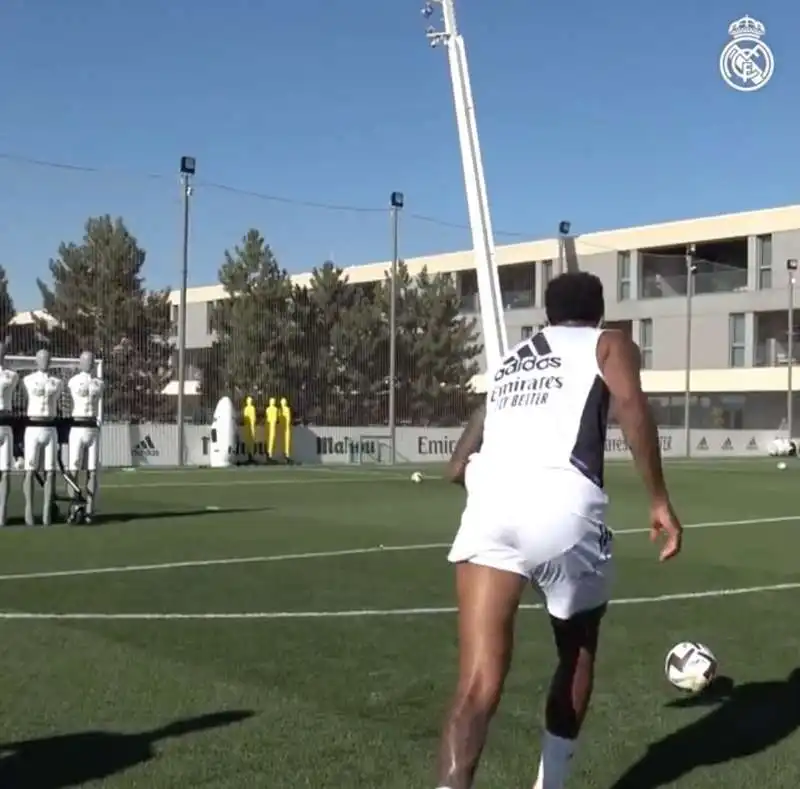 ALLENAMENTO HI TECH DEL REAL MADRID 