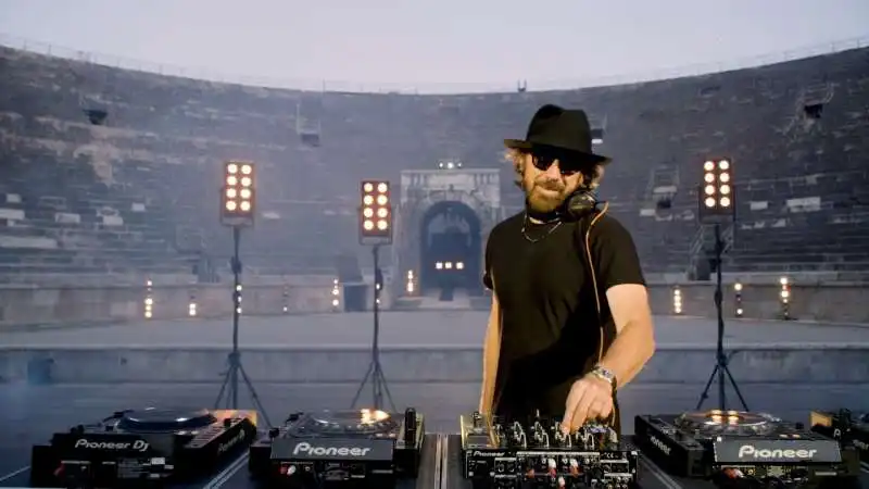 BENNY BENASSI 